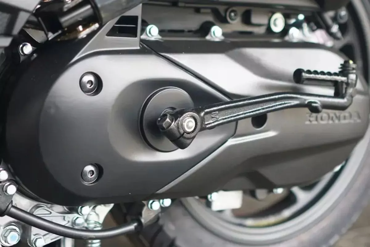 Bahaya Memaksa Kick Starter Motor Matic yang Keras Saat Diinjak