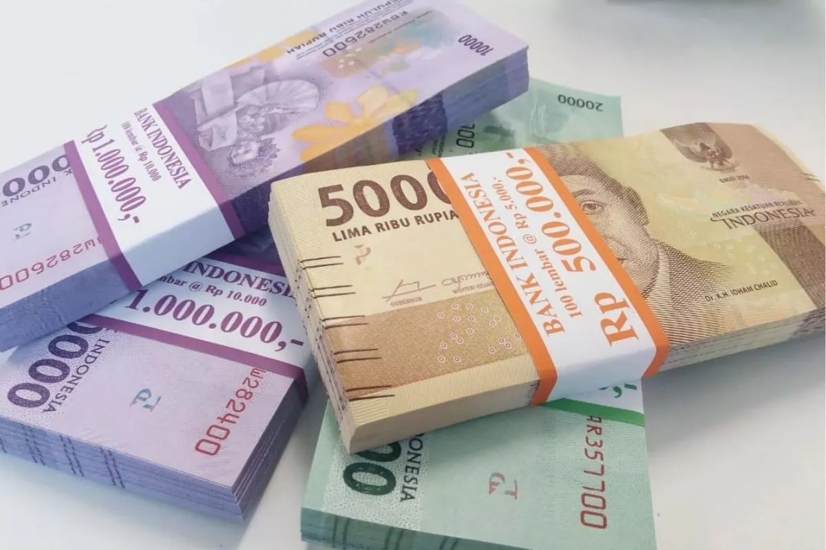 Rupiah Hari Ini Diprediksi Fluktuatif Usai Melemah ke Rp17.839