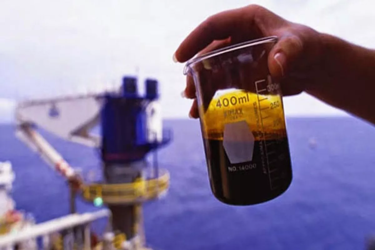 Harga Minyak WTI Naik 0,90 Persen Akibat Konflik di Timur Tengah