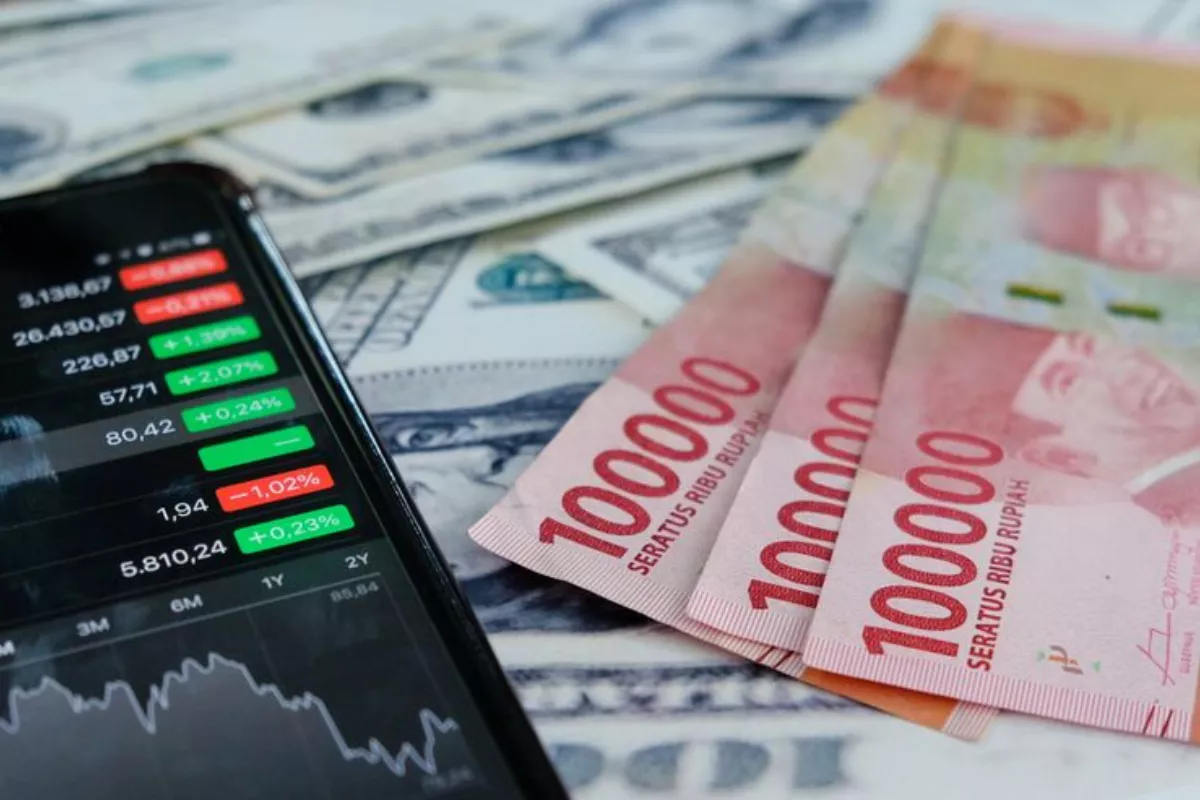 Rincian Kurs Dolar AS di BCA Mandiri BRI dan BNI Hari Ini 6 Juli 2026