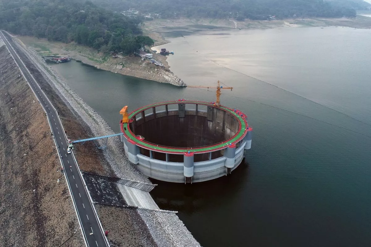 PJT II Siapkan PLTS Terapung di Waduk Strategis: Dorong Transisi Energi