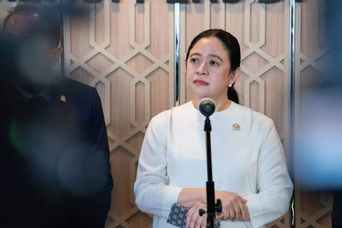 Paripurna DPR Sahkan Hibah Kapal Induk Pertama untuk Indonesia