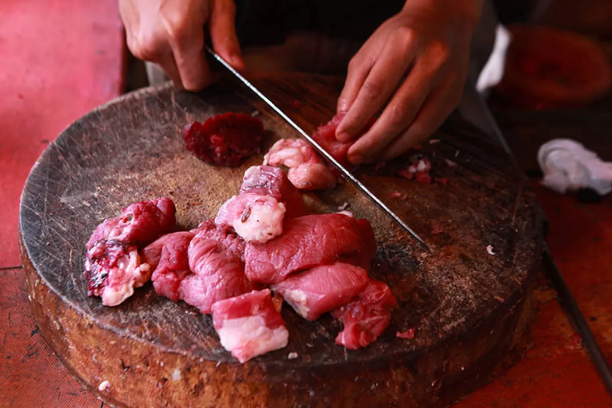 Harga Daging Sapi dan Telur Ayam di Pasar Kebayoran Lama Naik Tinggi