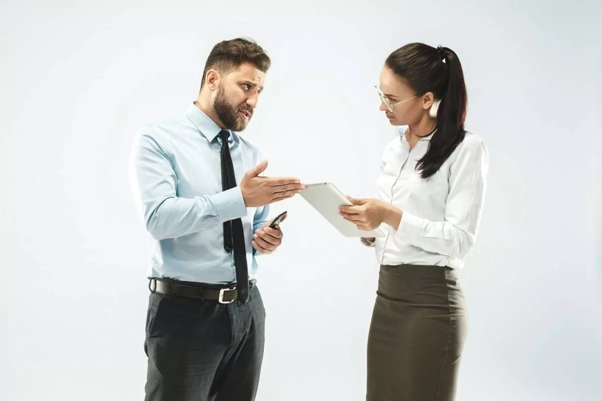 Mengenal Ciri Orang yang Sulit Menerima Kritik demi Evaluasi Diri