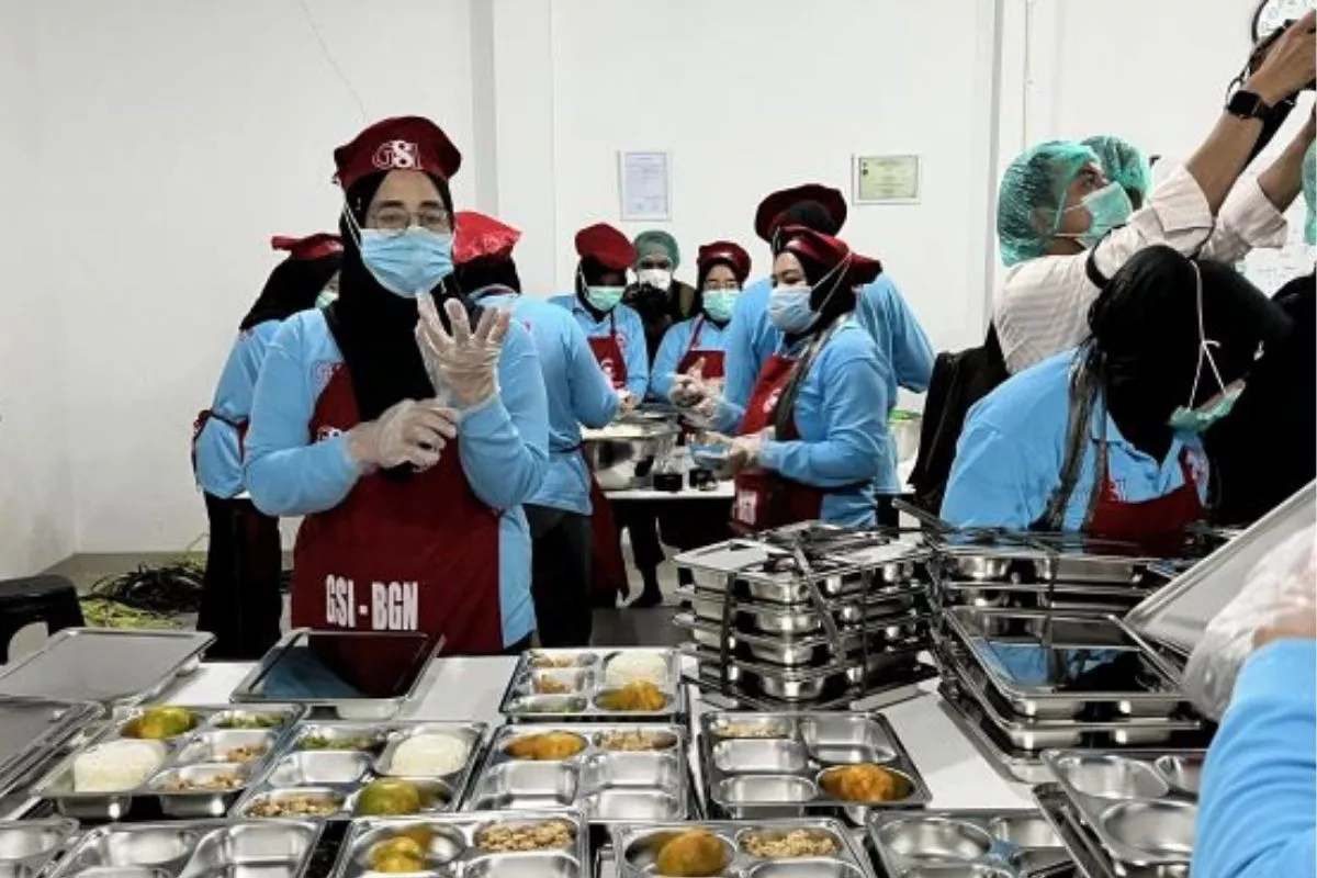 Alasan BGN Tutup Sementara 1.999 Dapur MBG di Indonesia