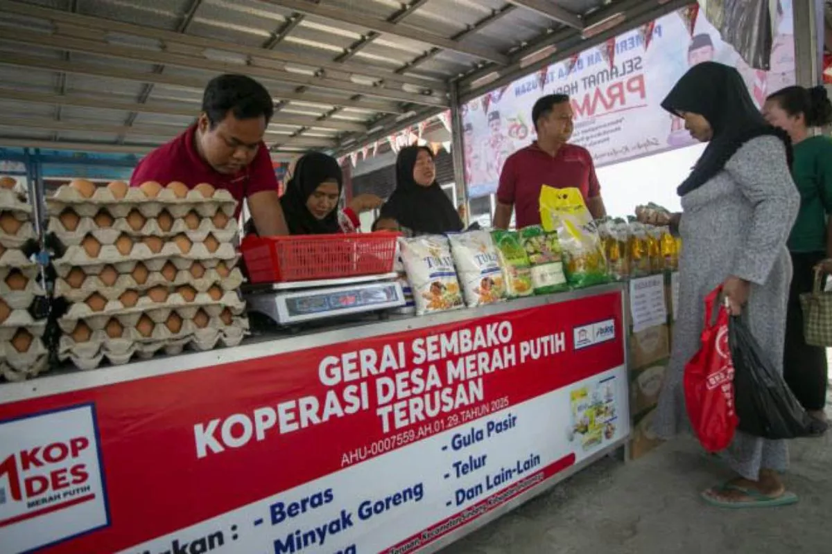 Menkop Ferry Juliantono Sebut Kopdes Merah Putih Beroperasi September