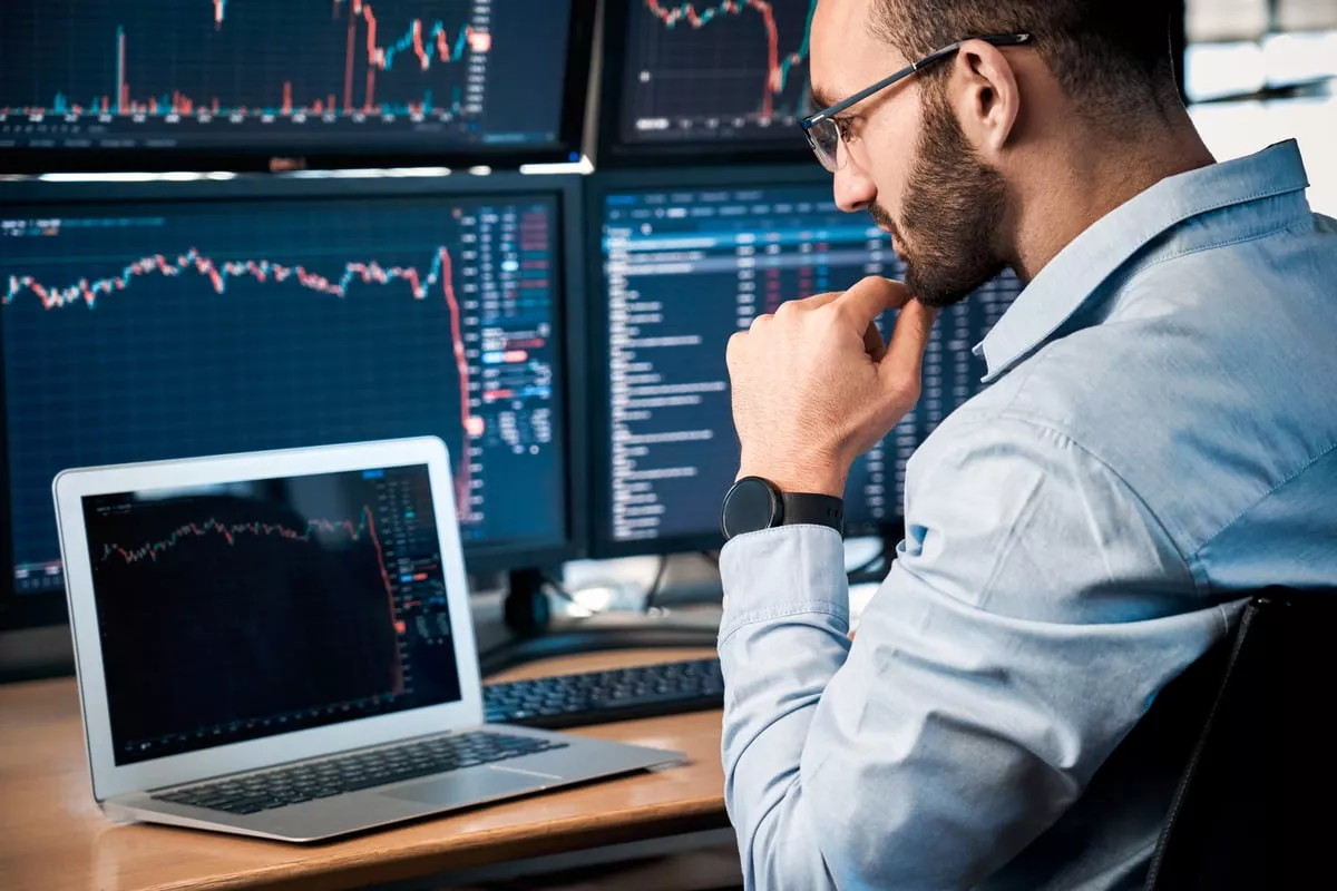 Bukan Sekadar Valuasi, Ini Alasan Asing Belum Borong Saham Besar