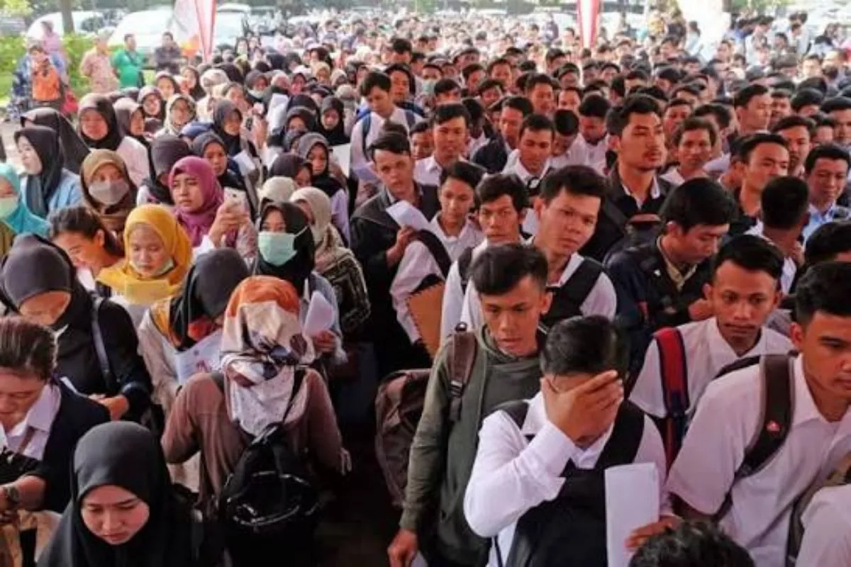 Target 3,49 Juta Lapangan Kerja 2027 Hadapi Tantangan Berat