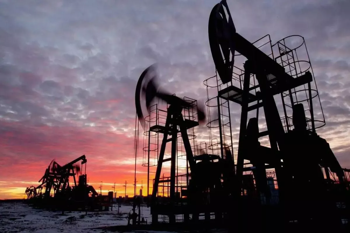 Dampak Dialog AS dan Iran, Harga Minyak Brent dan WTI Merosot Tajam