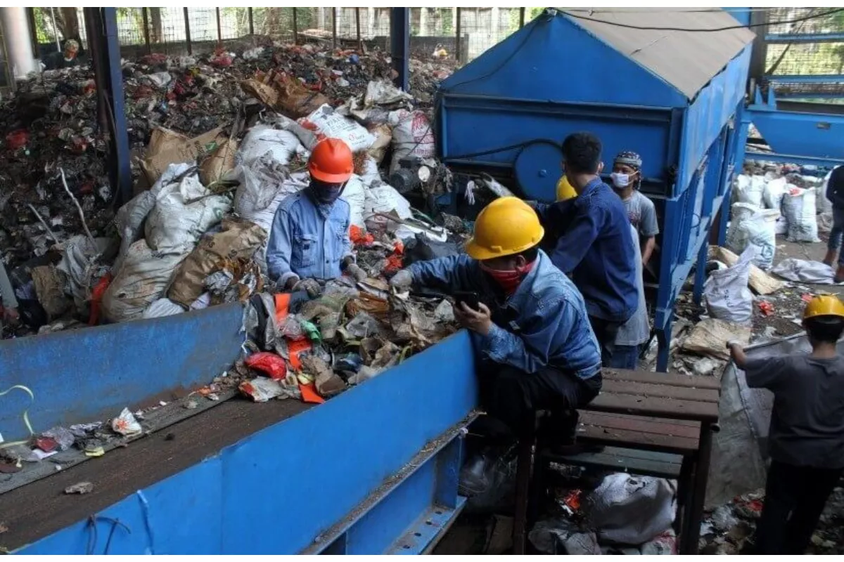 Inovasi Sampah Jadi Listrik Menuju Energi Baru Terbarukan 2030