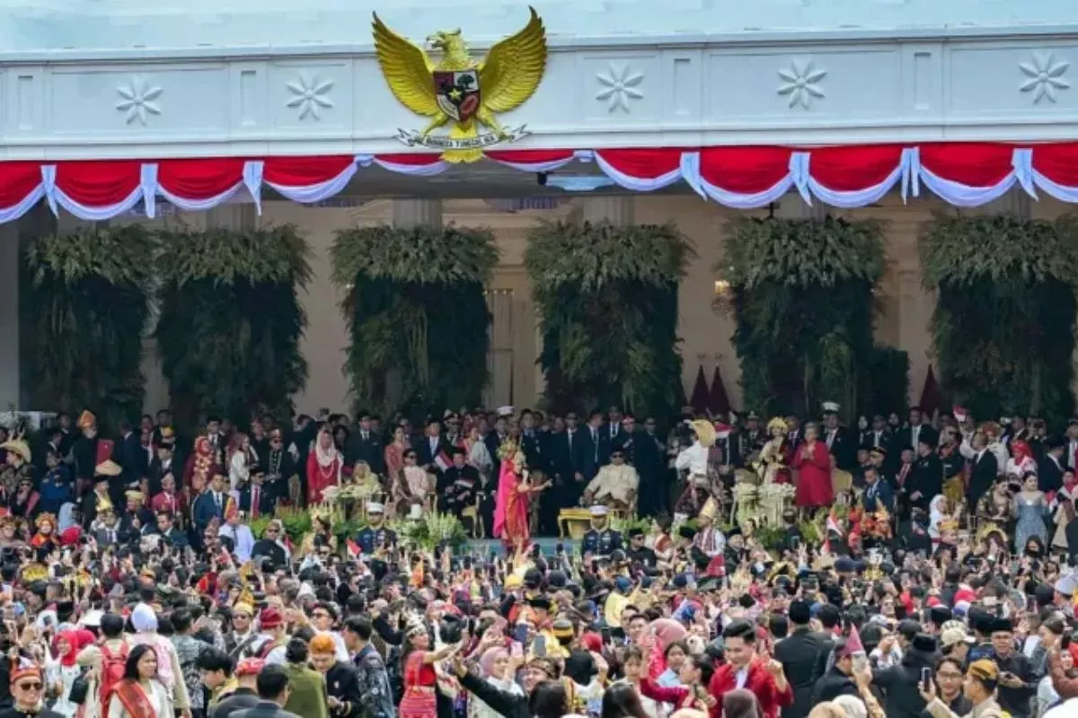 Meriahkan HUT ke-81 RI, Warga Padati Upacara di Istana Merdeka