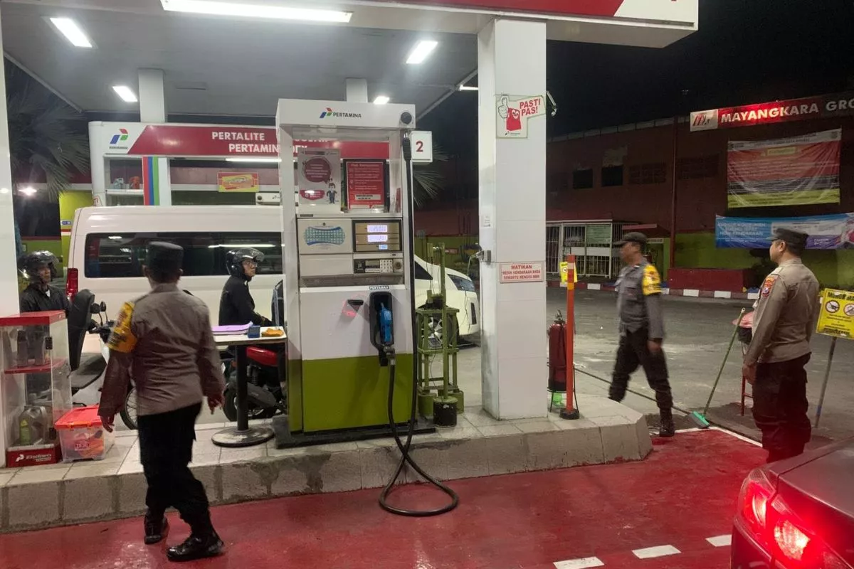 Antisipasi Kejahatan 3C, Polsek Sananwetan Patroli SPBU