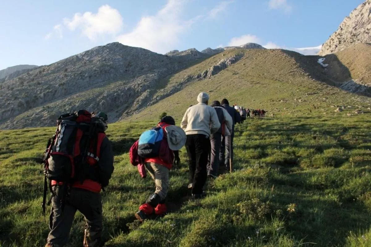 Simak Tips Menjaga Kebersihan Mendaki Gunung Bagi Pendaki Pemula