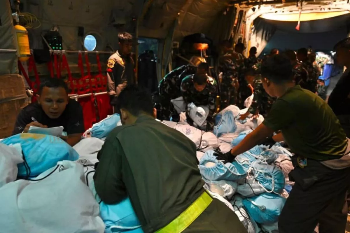 Tangani Gempa NTT Pemerintah Kirim 27 Ton Bantuan dan 3500 Personel