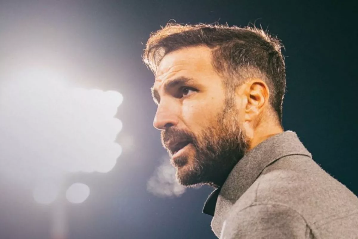 Cesc Fabregas Raih Penghargaan Pelatih Terbaik di Serie A