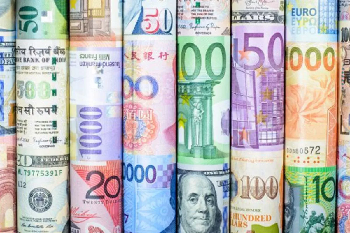 Tekanan Rupiah Dorong Lonjakan Simpanan Valas Perbankan 17,8 Persen