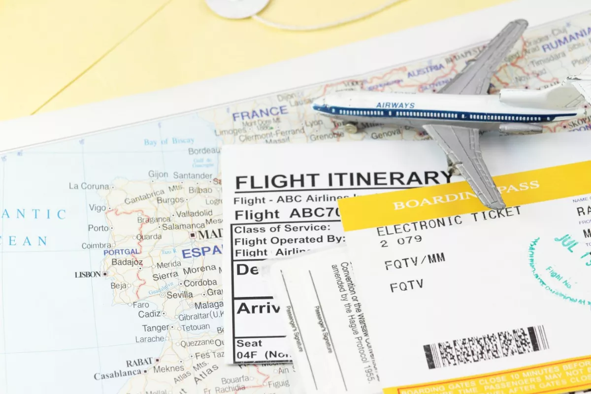 Rekomendasi Situs Booking Tiket Terbaik untuk Liburan Hemat