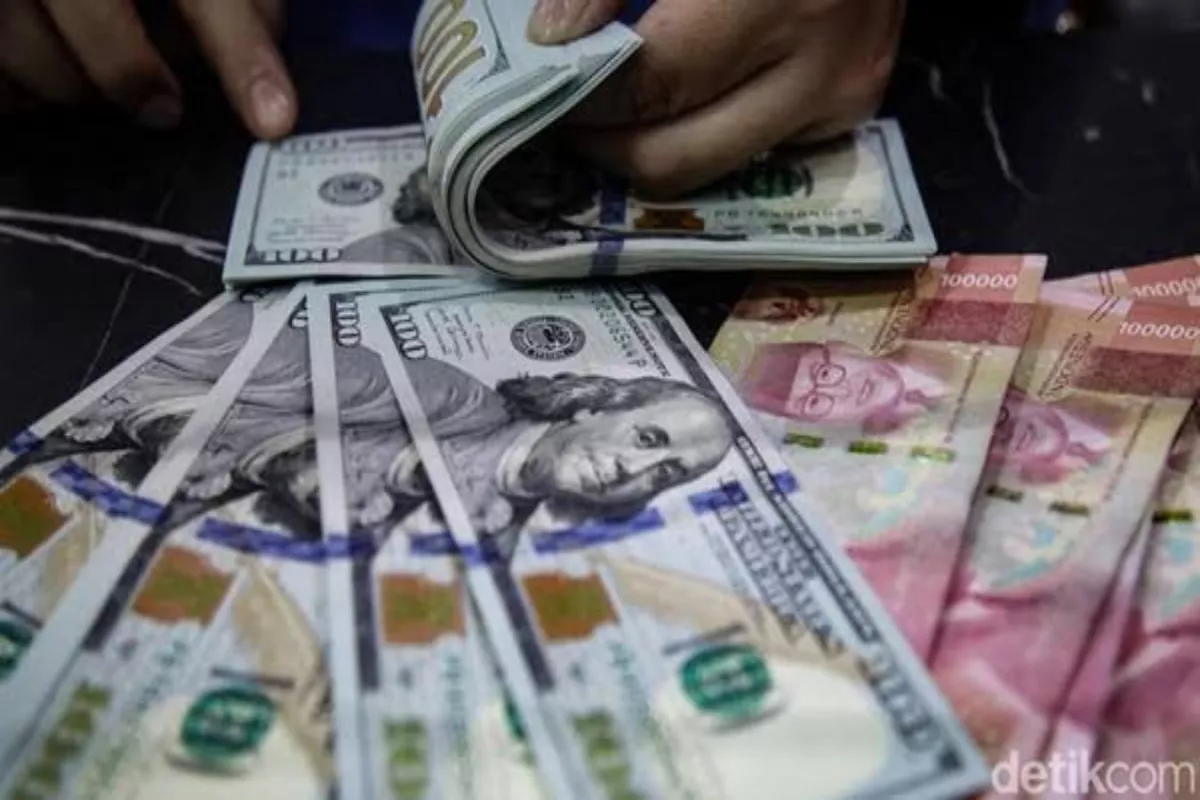 Dolar AS Melemah Pagi Ini Terhadap Rupiah Akibat BI Rate Tetap 5,75%