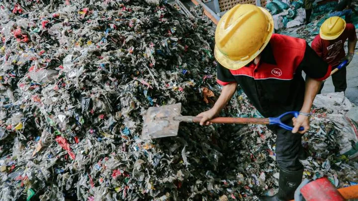 Holding Baru Energi Bersih: Harapan Jaga Stabilitas Investasi PSEL