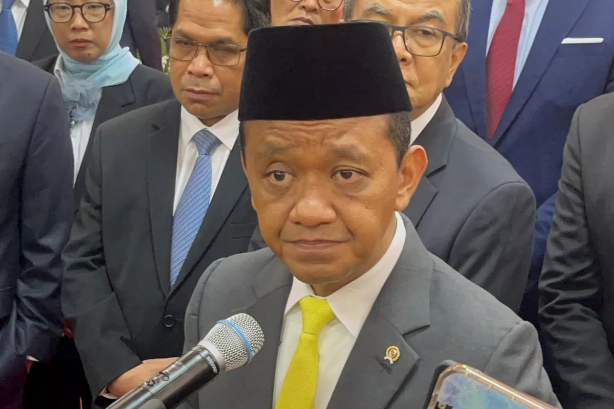 Bahlil Pastikan Harga BBM Subsidi Tidak Naik hingga Akhir 2026