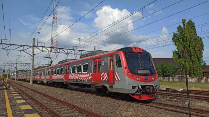 Update Jadwal KRL Jogja Solo Terbaru Pada Senin 13 April 2026