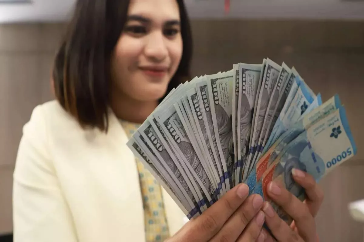 Target Nilai Tukar Rupiah Rp17.500 Realistis SBN 6,9 Persen Menantang