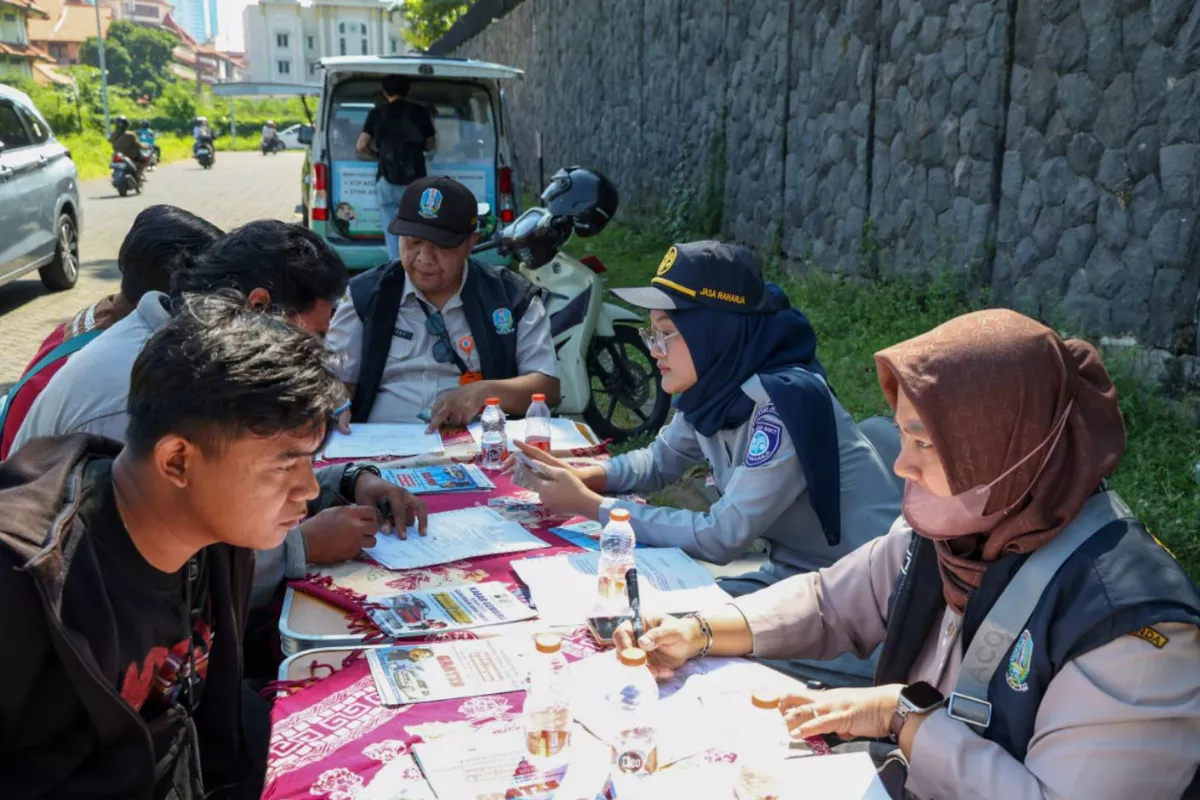 Pemkot Surabaya Gelar Operasi Gabungan Pajak Kendaraan Bersama Jatim