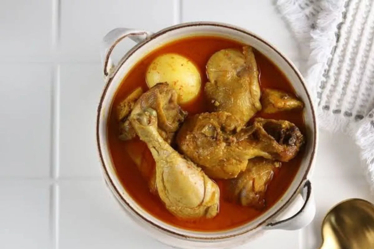 Cara Membuat Kare Ayam Santan Gurih dengan Bumbu Meresap