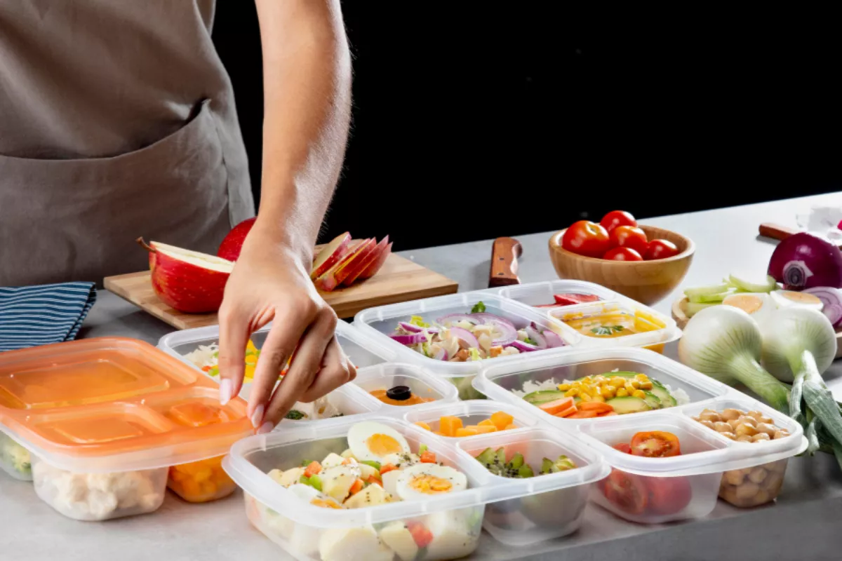 Tips Food Prep Mingguan untuk Menjaga Pola Makan Sehat Oke
