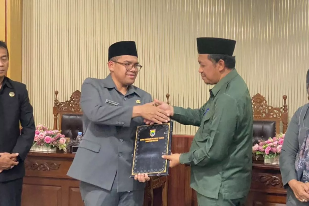 Pemkab dan DPRD Batang Sepakati Raperda APBD Perubahan Tahun 2026