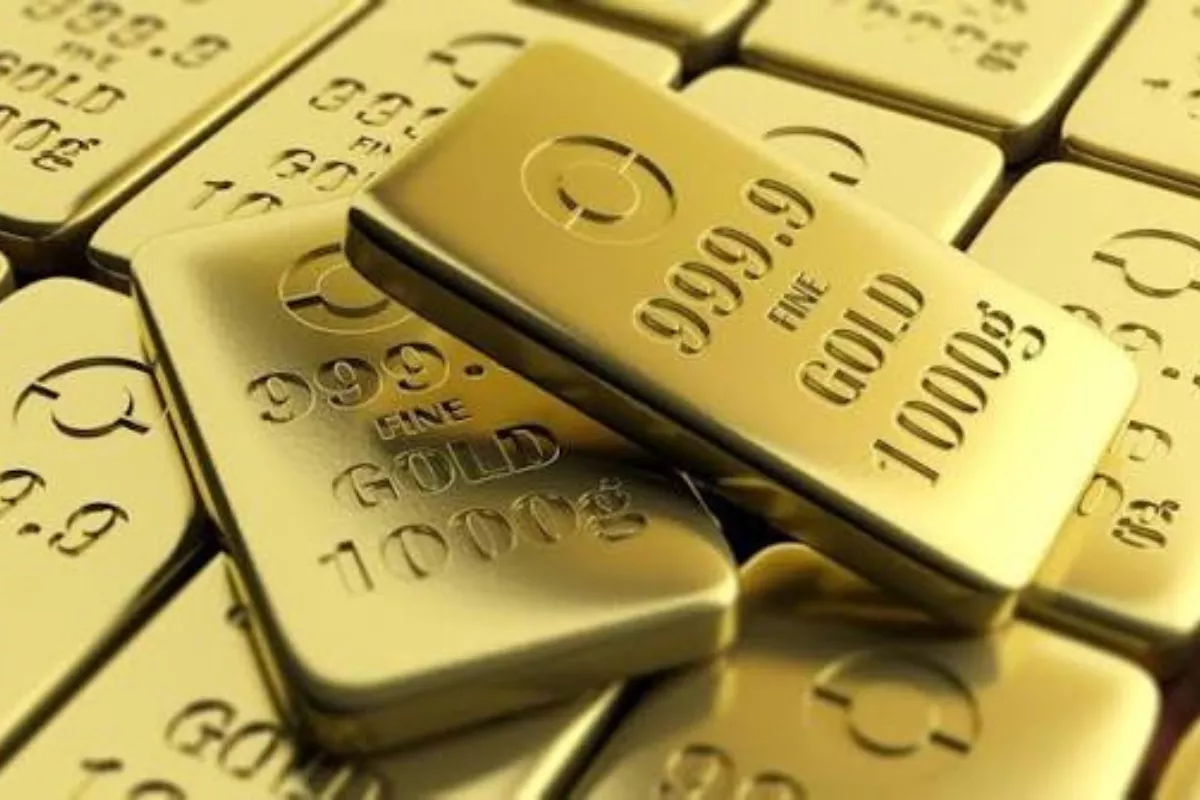 Harga Emas Melorot Dampak Kenaikan Yield Utang AS dan Krisis Energi
