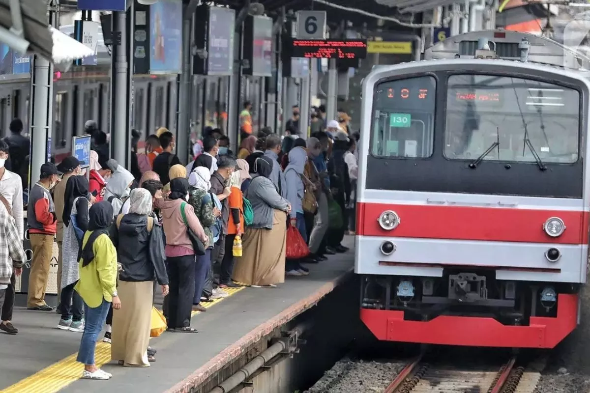 Ada Perawatan Rangkaian, KAI Commuter Batalkan 3 KRL Pagi