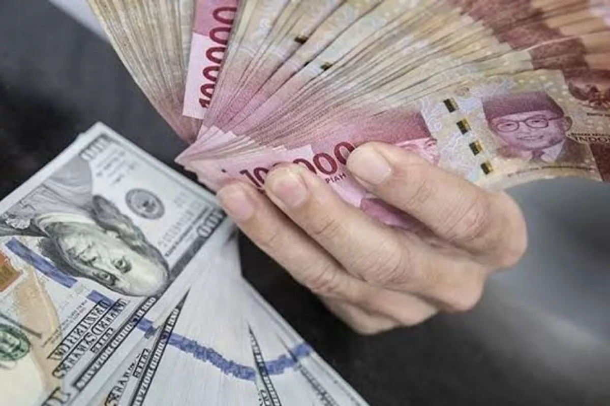 Kurs Rupiah Hari Ini Diprediksi Tertekan di Level Rp17.430 per Dolar AS