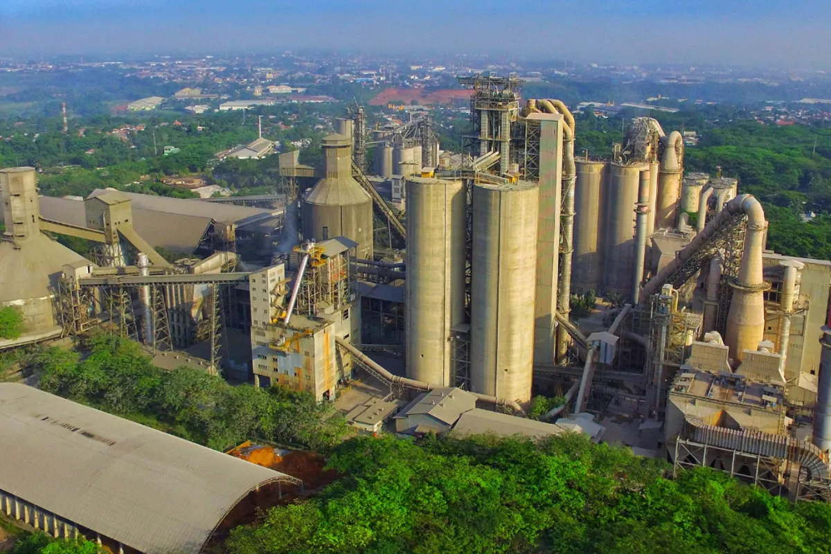 Saham Dibekukan Anak Usaha BUMN SMCB Tebar Dividen Rp329 Miliar