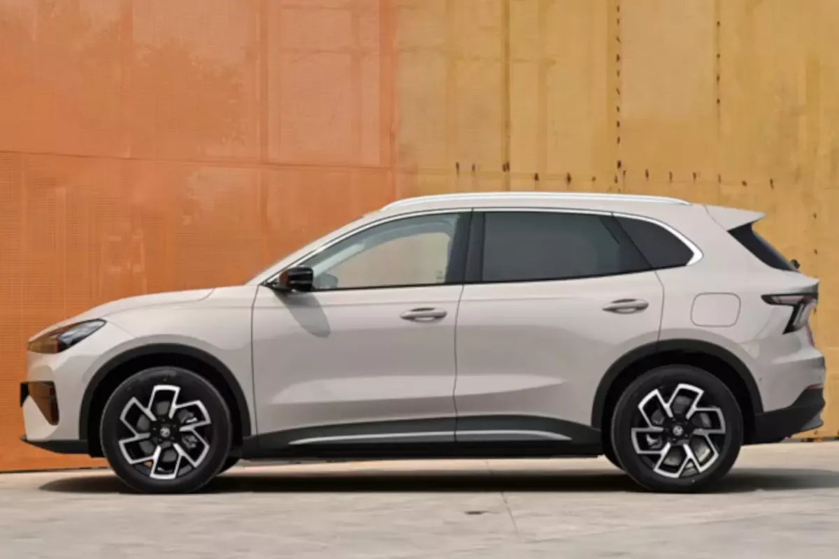 MG Motors Rilis Mobil Listrik MG 4X Termurah di China