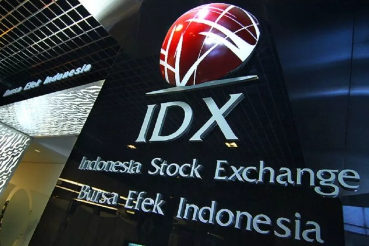 BBCA Relatif Stabil, IHSG Tetap Melemah Bersama Saham BBRI, BMRI, dan BBNI