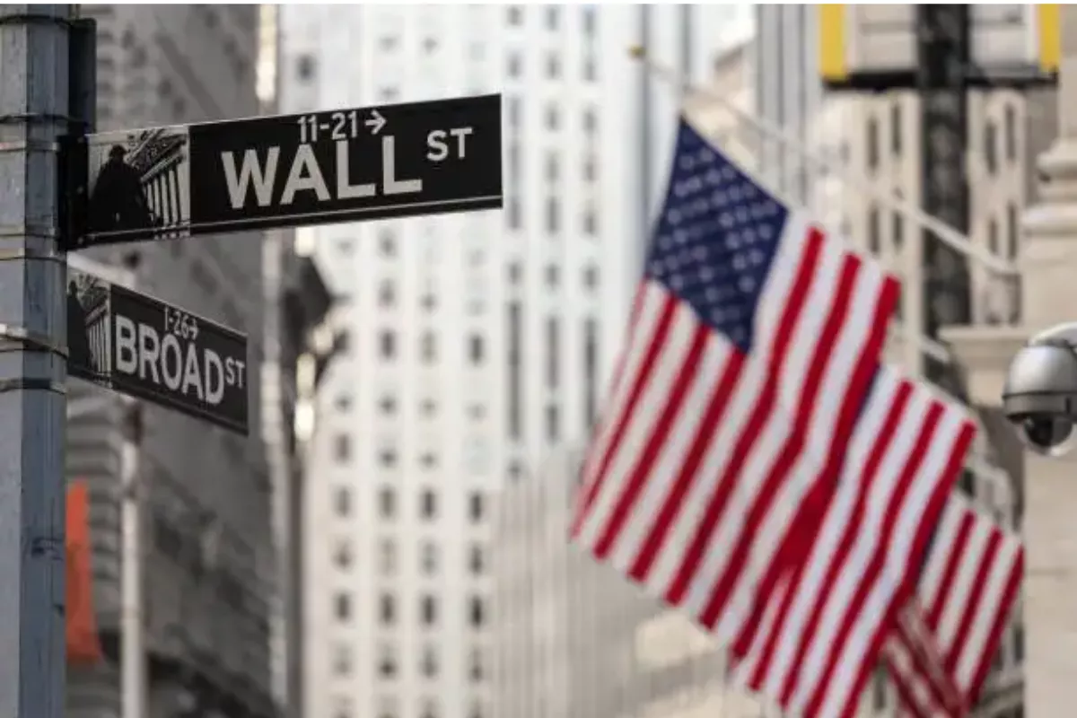 Wall Street Variatif, Saham Teknologi Rebound Dipicu Aksi Borong