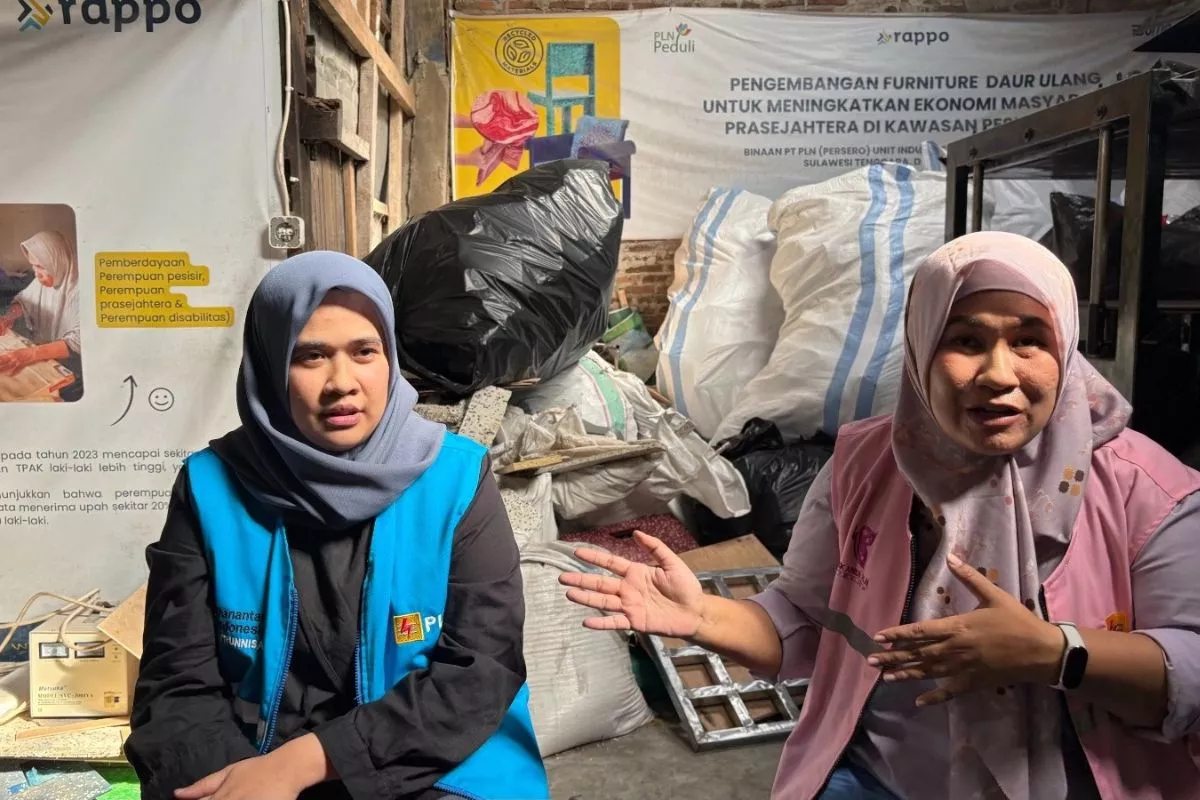 Kolaborasi PLN dan Komunitas Rappo Sulap 10,5 Ton Sampah Furnitur