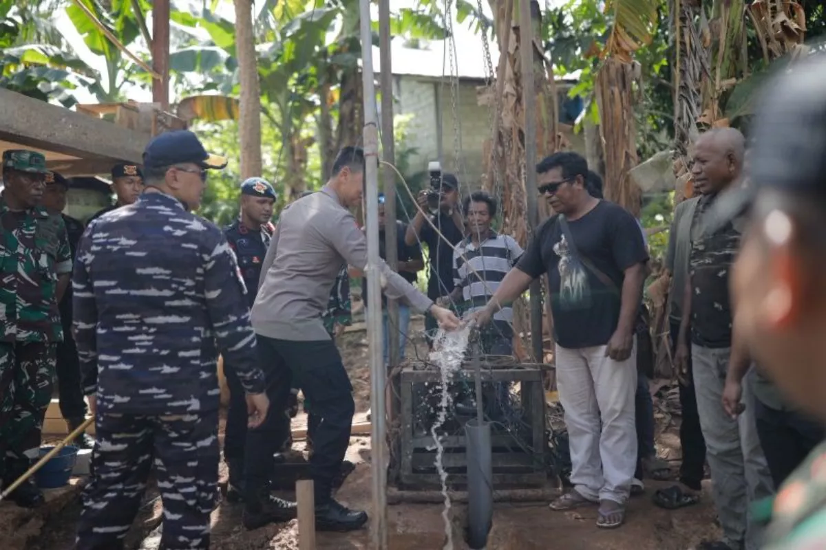 Forkopimda Maluku dan SKK Migas Sediakan Air Bersih di Tanimbar