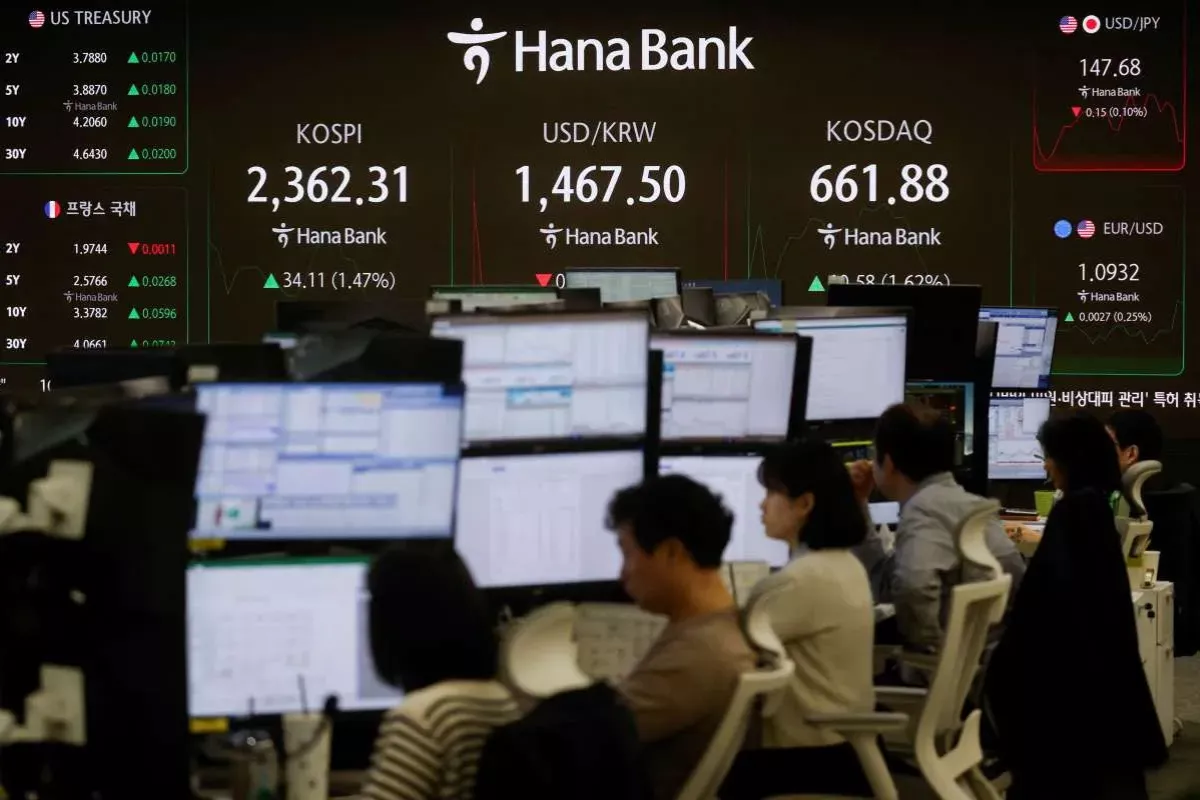 KOSPI Melonjak 4 Persen, Saham Asia Hari Ini Bergerak Bervariasi
