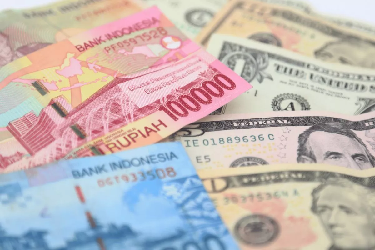 Rupiah Melemah ke Rp18.128, Ini Proyeksi hingga Akhir Tahun