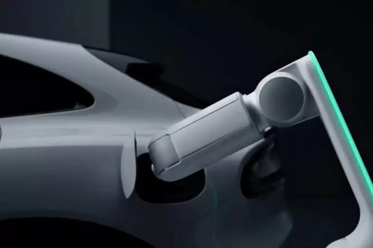 Xiaomi Siap Jual Lengan Robot Pengisi Daya EV Akhir 2026