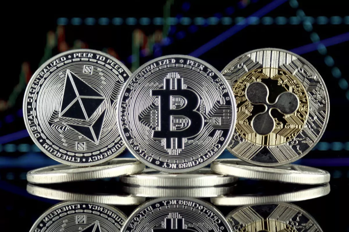 Prediksi Harga 3 Kripto Utama: Bitcoin, Ethereum, dan XRP
