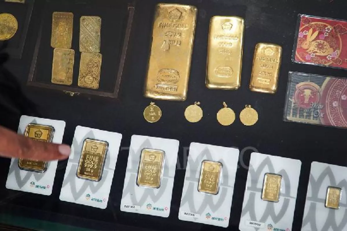 Harga Emas Antam dan UBS di Pegadaian Kompak Melemah Hari Ini