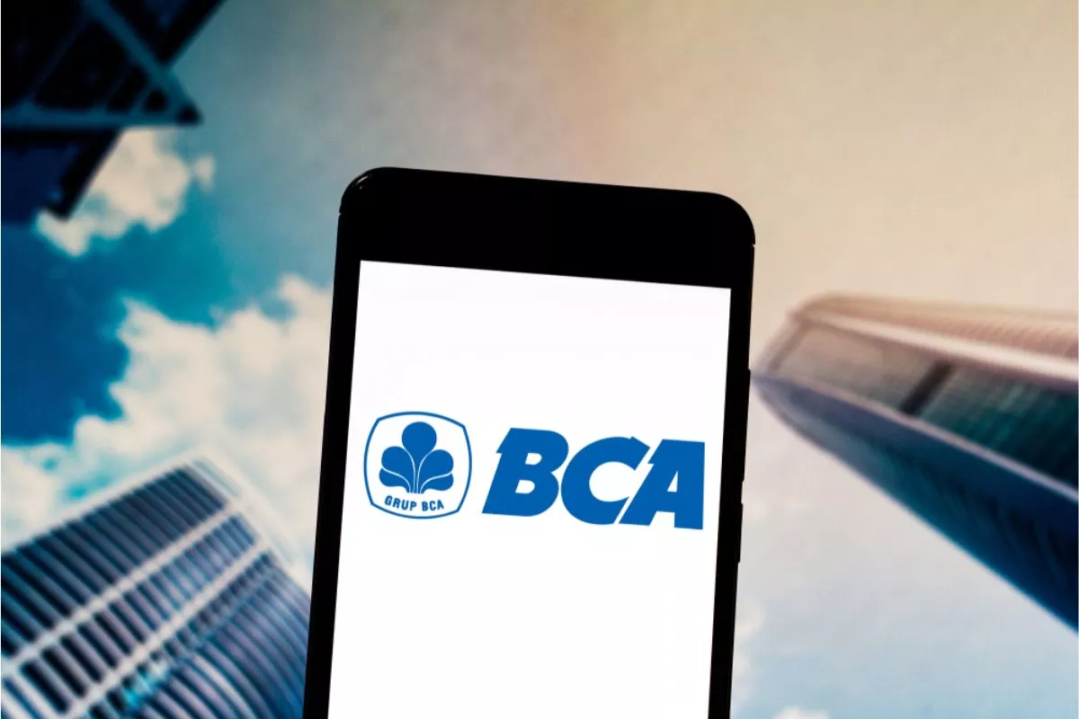 Saham BBCA Pimpin Kenaikan Big Banks 2,41 Persen di Sesi I