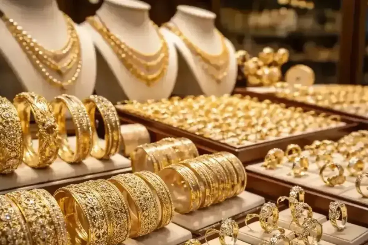 Harga Emas Perhiasan 13 Mei 2026 Tetap Tinggi Efek Rupiah Melemah