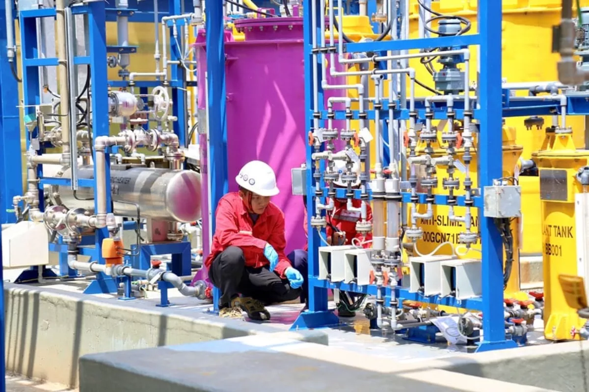Pembangkit Listrik LNG Dukung Target Emisi Nol Bersih 2050