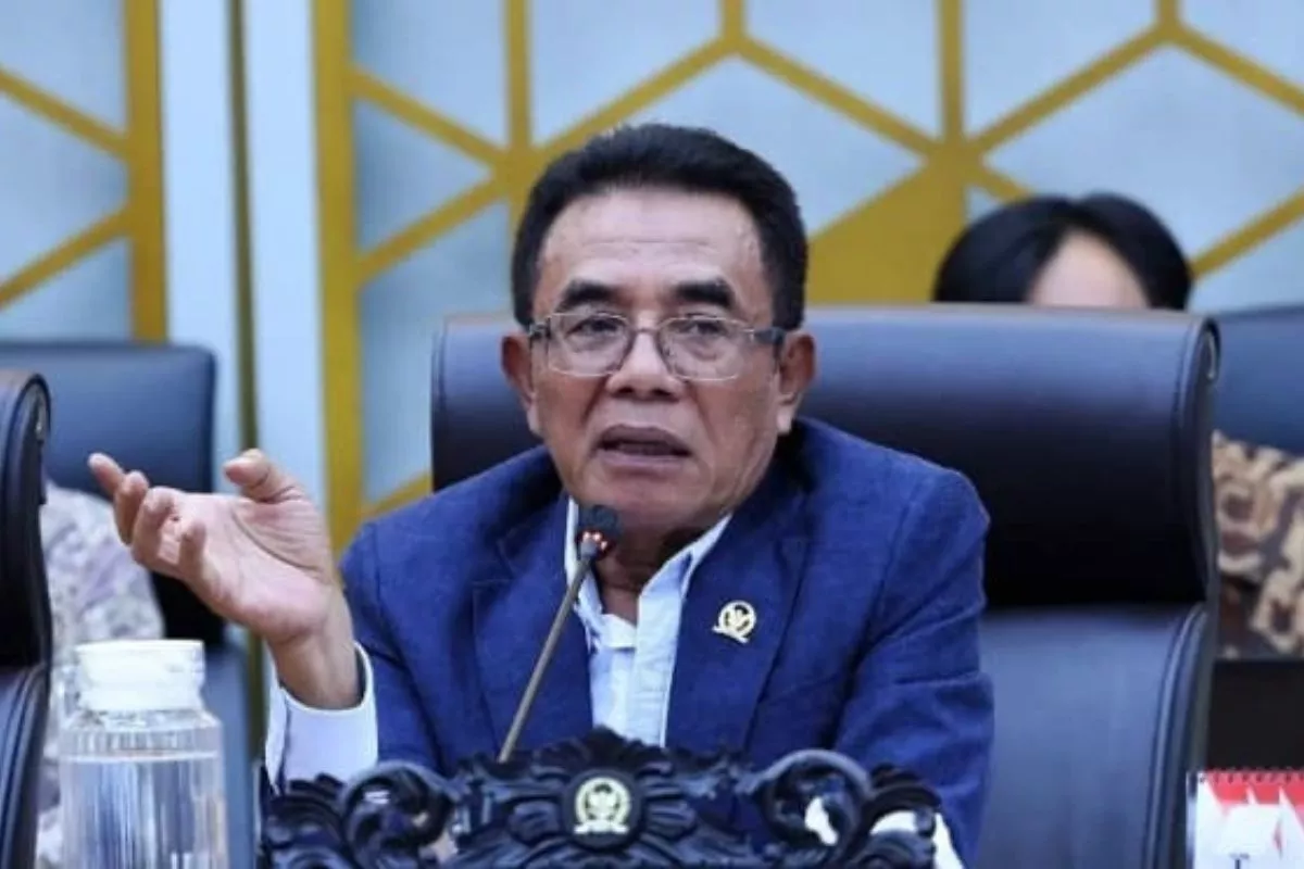 DPR: Operator Seluler Harus Taat Putusan MK Terkait Sisa Kuota