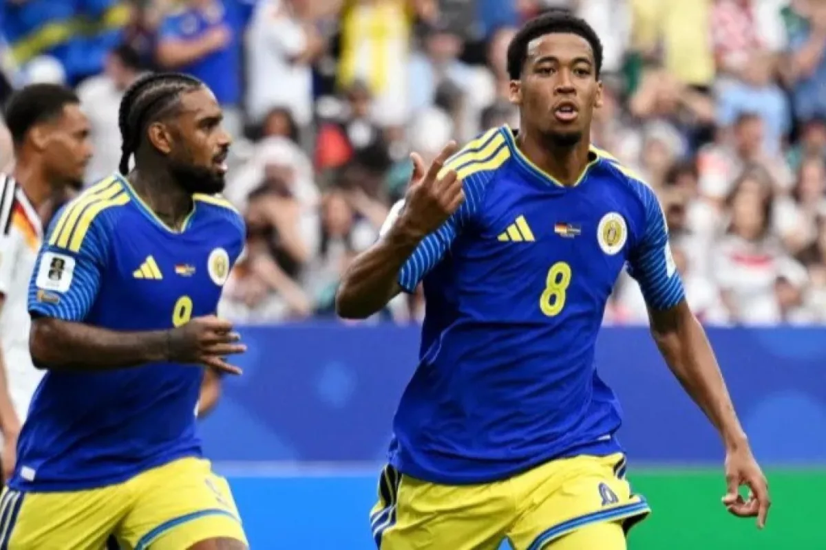 Livano Comenencia: Sang Pengukir Sejarah Timnas Curacao