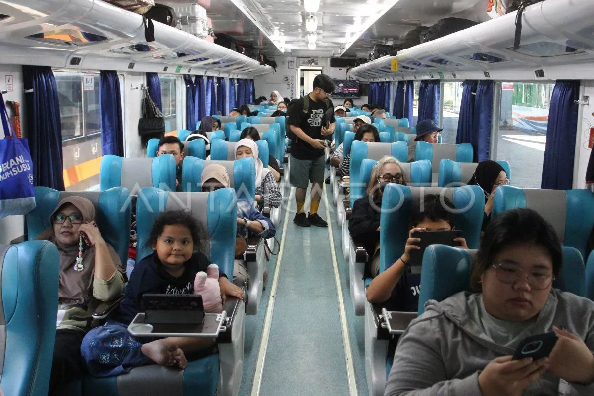 KAI Daop 8 Surabaya Tawarkan Diskon Tiket Kereta 17% Spesial HUT RI